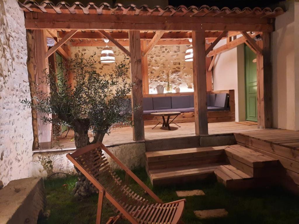 Villa Drome Provencale Maison Familiale Calme Dans Village Valréas